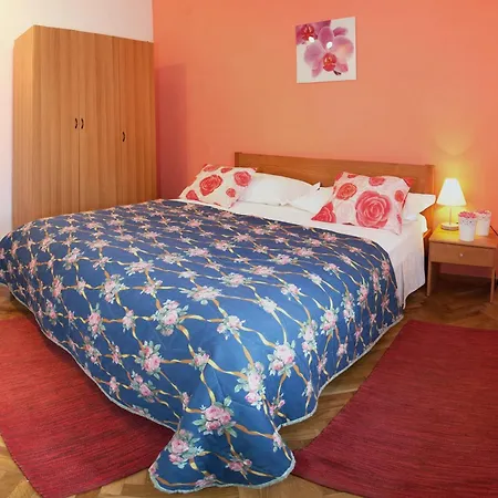 Apartament By The Sea Rastici, Ciovo - 2104